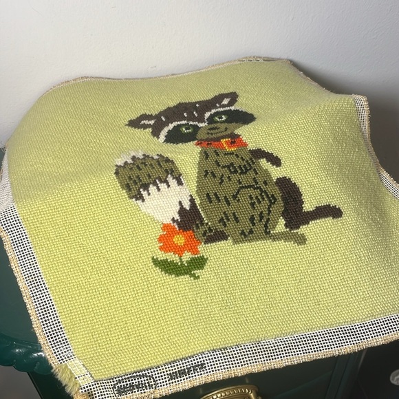Handmade Needlepoint Raccoon Trash Panda Finished Unframed Vintage - Picture 2 of 9